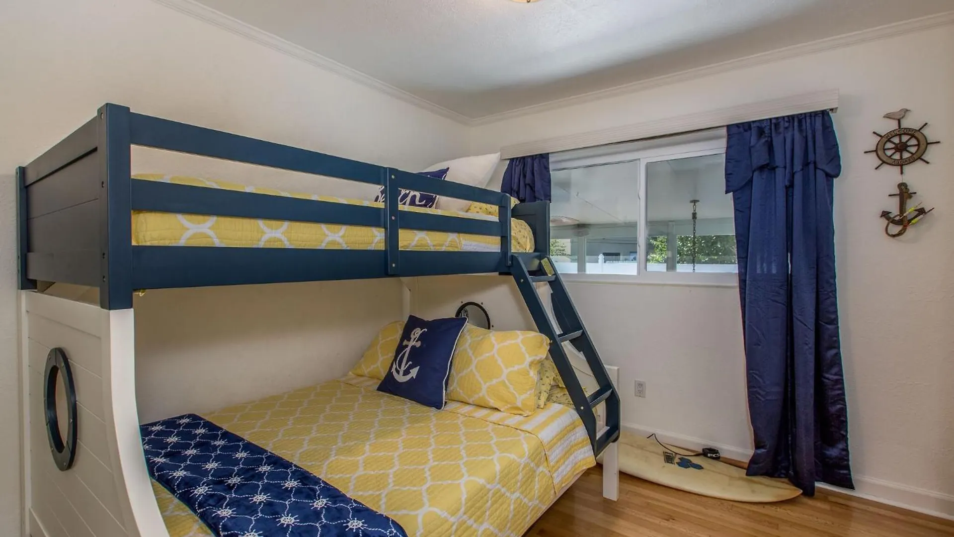 Coastal Beach Escape - Monthly Beach Rental 클리어워터 비치 0*,